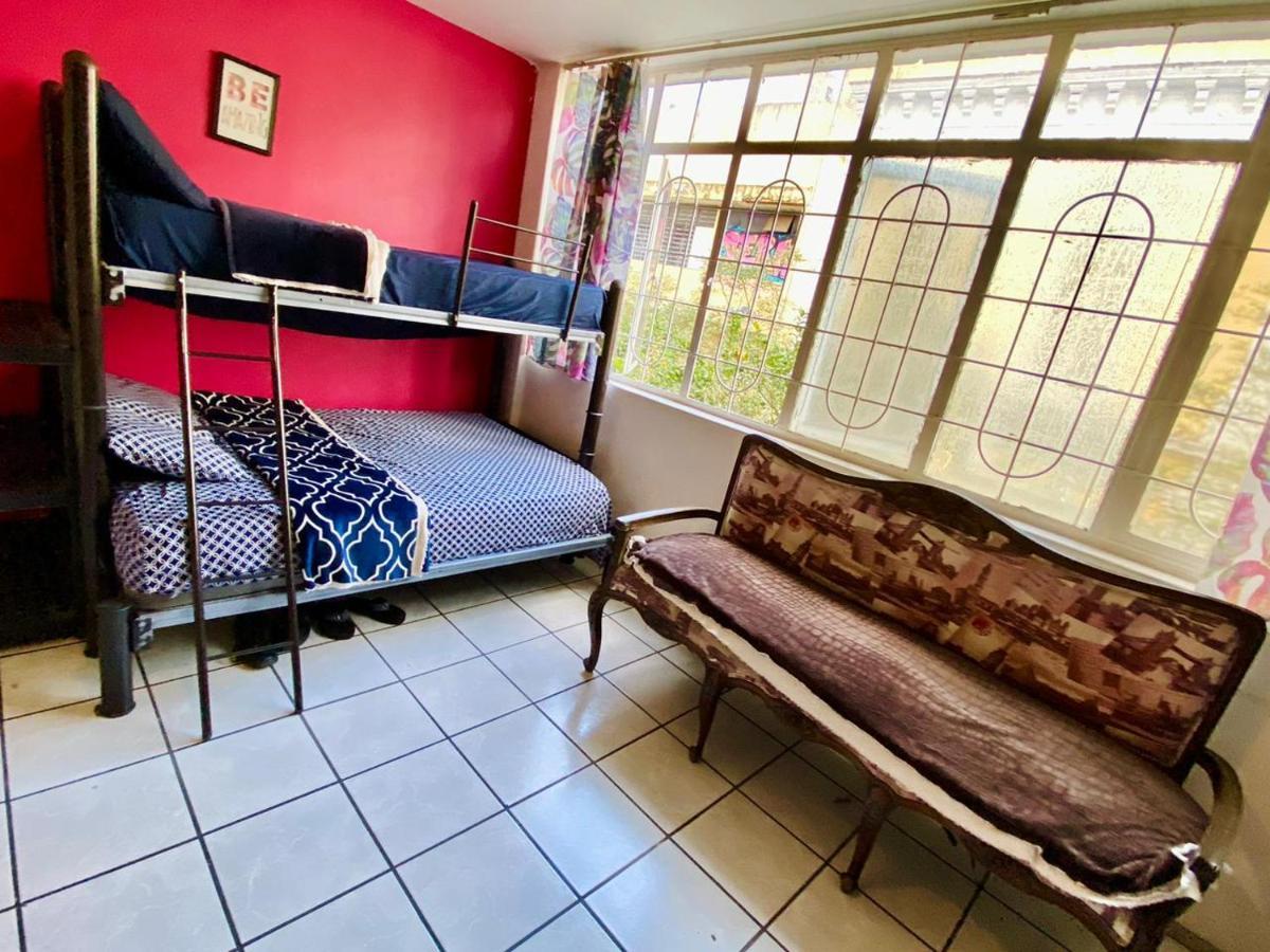 Free Spirit Hostel Guadalajara Eksteriør billede